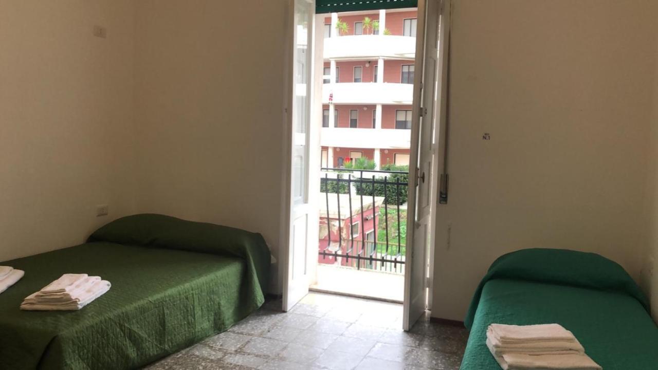 Castellaneta Short Term -Low Cost Exterior foto
